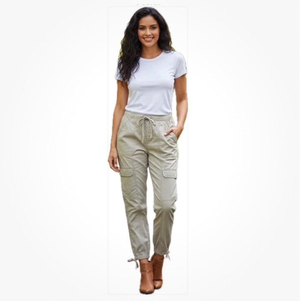 WOMENS CARGO PANTS NWT TAUPE XL DRAWSTRING WAIST AND LEGS